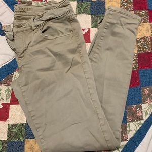 American eagle khaki jeans